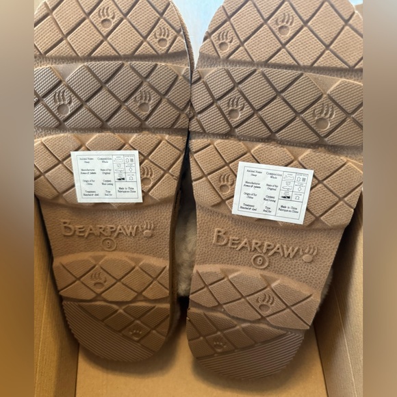 Women’ BearPaw Effie Cable Knit Slipper - Picture 5 of 6